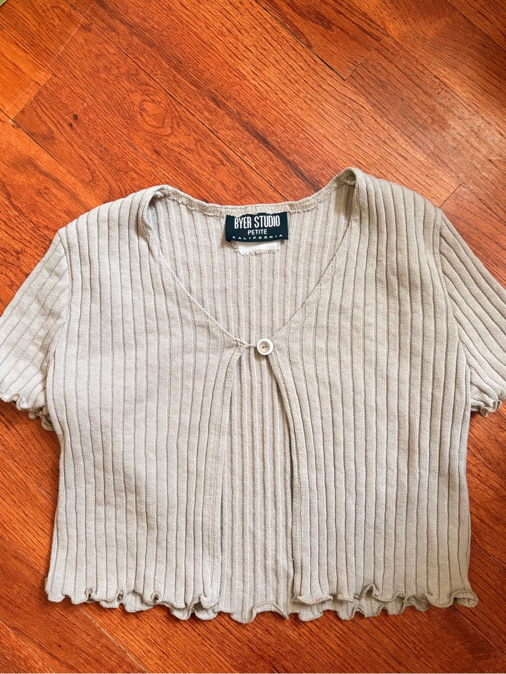 Vintage Byer Studio Ribbed Cropped Cardigan in Light Beige with Lettuce Hem